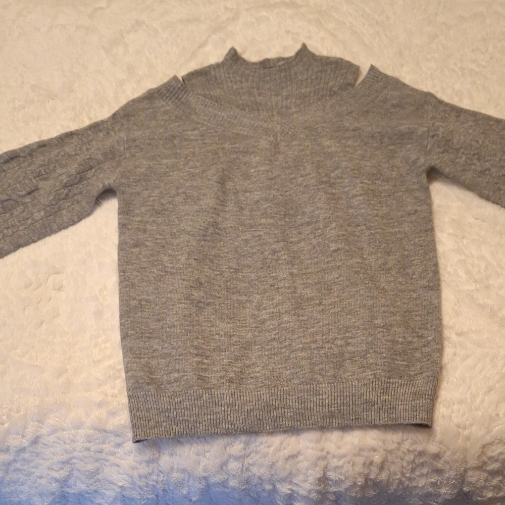 Ladies Gray Sweater